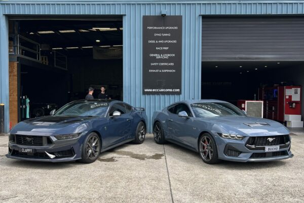 Ford Mustang Dark Horse + S650