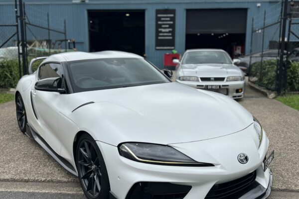 Toyota Supra + Nissan R33 GTR